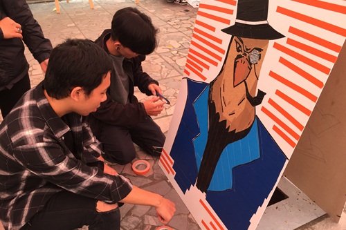 an tuong voi trien lam tranh nghe thuat bang dinh tape art