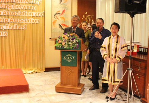 doan dai bieu viet gap go truong dai hoc khon ken thai lan 3 the he tiep lua tinh doan ket