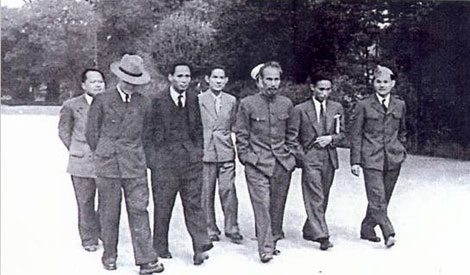 nhung bai hoc ngoai giao truoc ngay toan quoc khang chien