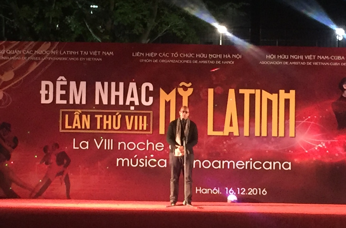 soi dong dem nhac my latinh lan thu viii