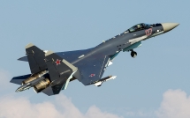 8 ngay nua khach hang nuoc ngoai dau tien nhan su 35 bao gio den luot viet nam