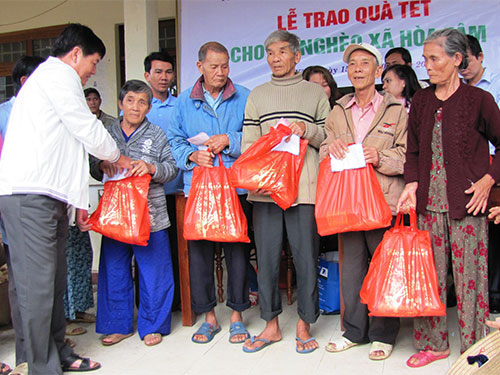 du kien chi hon 431 ty dong tang qua tet cho nguoi co cong