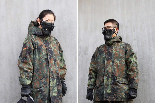 thanh nien trung quoc pha giay nghin do ra lam khau trang chong o nhiem