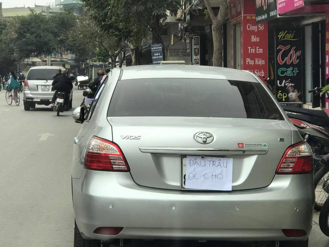 to giay ngu nhu bo dan tren o to va con gian du cua dan mang