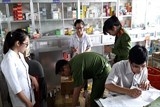 lam dong thu giu 11 thung thuoc tan duoc my pham khong ro nguon goc