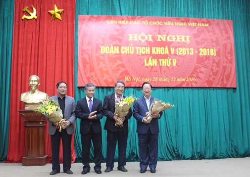 mo rong va phat trien ban be doi tac quoc te trong hoat dong doi ngoai nhan dan