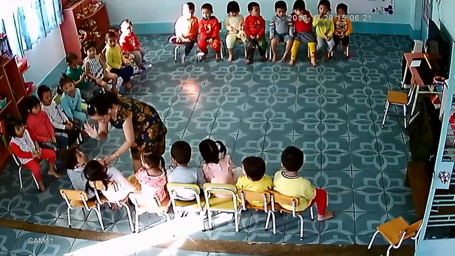 clip co giao mam non tat vut hoc sinh khien mang xa hoi viet day song dem qua