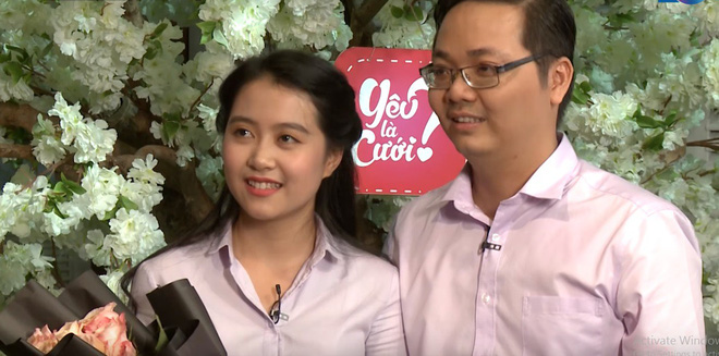 yeu la cuoi co sinh vien xinh nhu bup be va moi tinh bi mat voi nguoi thay