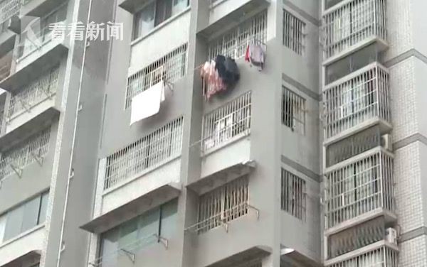 be trai 5 tuoi roi tu tang 7 xuong dat tu vong nghi do ba noi phat benh gay ra