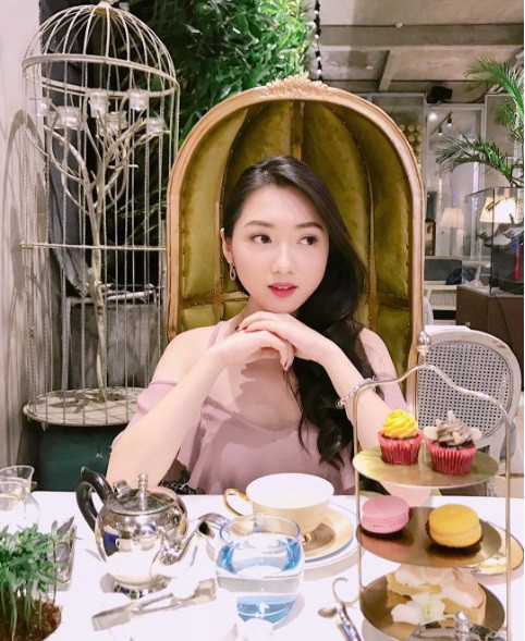 doi ban than hot nhat nhi viet nam vi vua la tieu thu la ngoc canh vang vua xinh dep nhieu tai nang