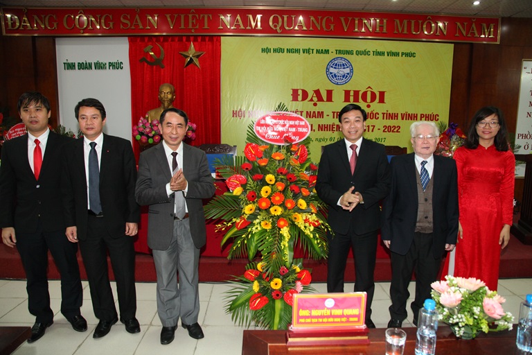 28 uy vien duoc bau vao ban chap hanh hoi huu nghi viet nam trung quoc tinh vinh phuc khoa ii