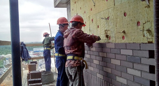 cam van lhq bat dau co hieu luc nguoi lao dong trieu tien o nuoc ngoai se di ve dau