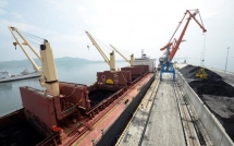 than chat thanh nui trieu tien khon don vi bi tq siet cam van cong ty nga mung boi thu