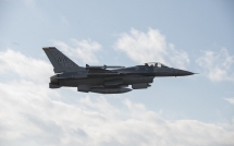 lap ky luc f 16 pha vo moi gioi han khien tiem kich nga trung quoc nga mu kinh ne