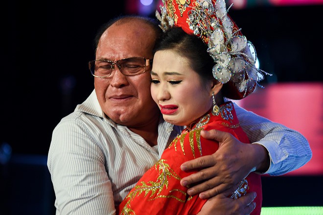 le giang bi chi trich vi to chong cu bao hanh le loc len tieng dung len an ba me toi nua