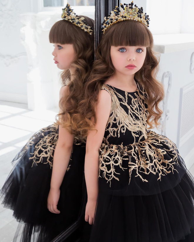 chiem nguong dung nhan cua be gai xinh nhat the gioi