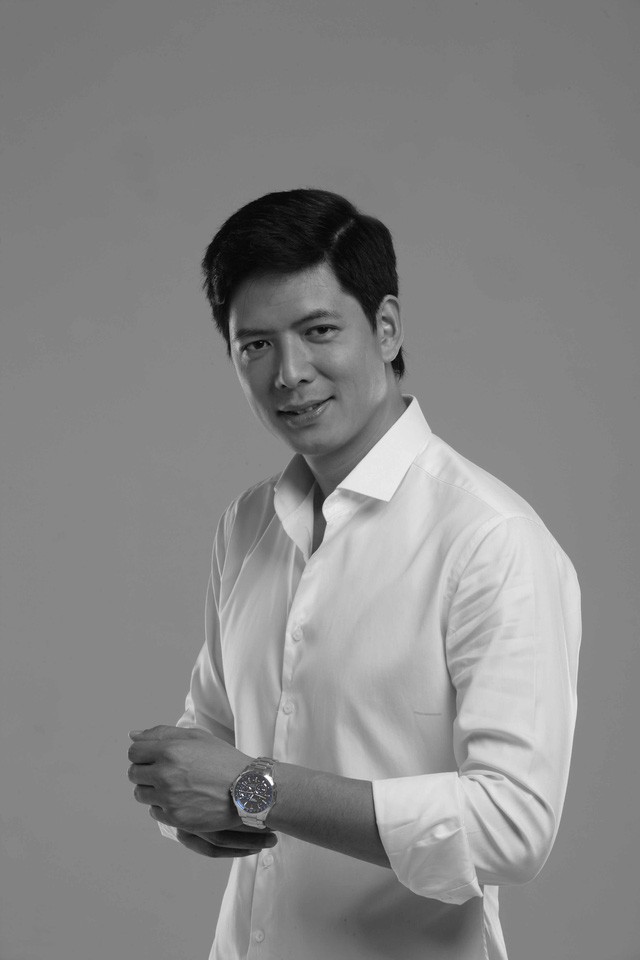 dang sau hinh anh nguoi dan ong hoan hao binh minh la nhung lan dung mui chiu sao cua vo