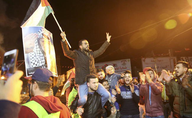 vu jerusalem noi my lot bay khung bo tho nhi ky cung jordan phat co doi dau ong trump