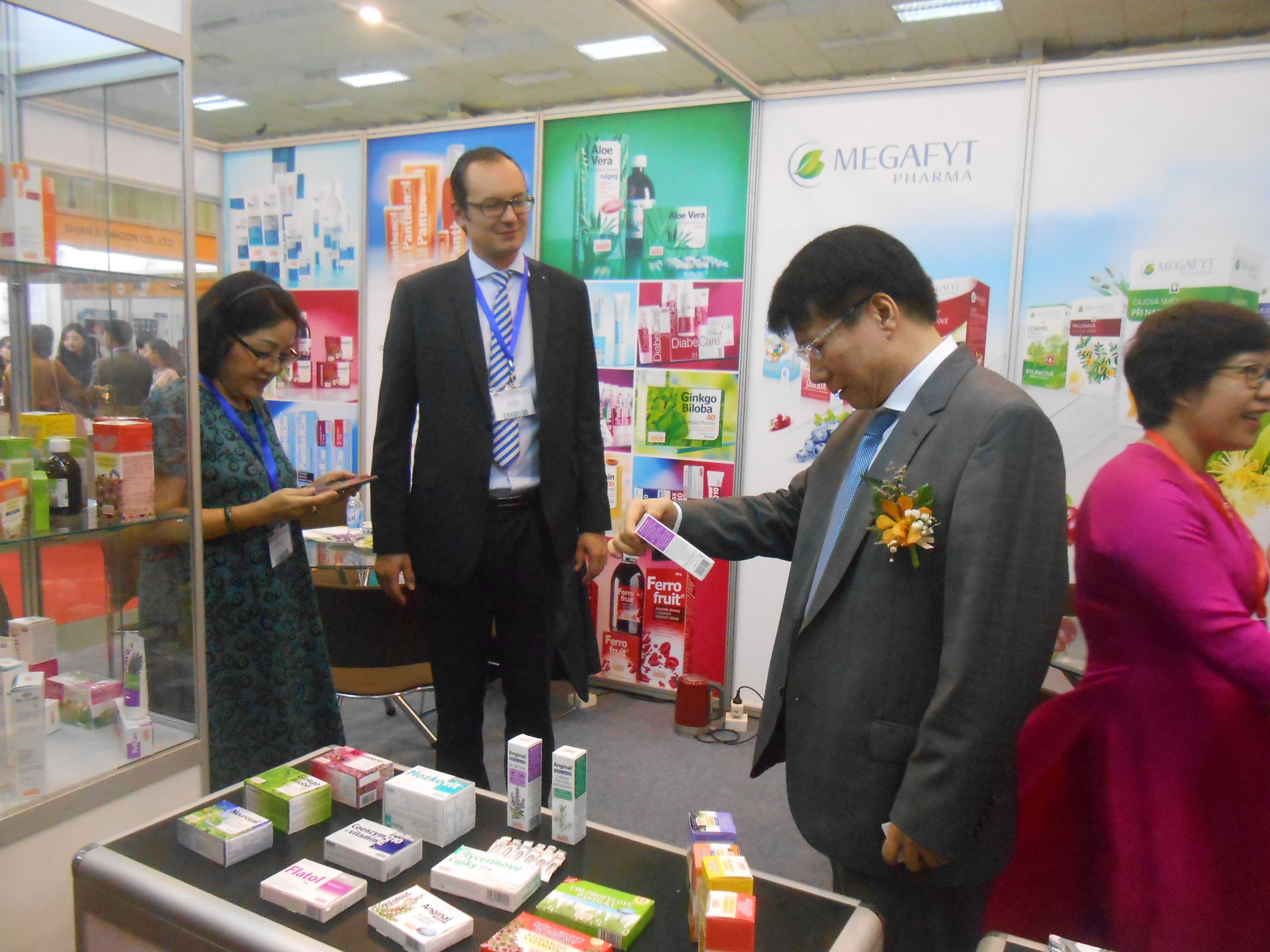 vietnam medi pharm expo nhip cau giao thuong cua cac doanh nghiep trong nganh y duoc