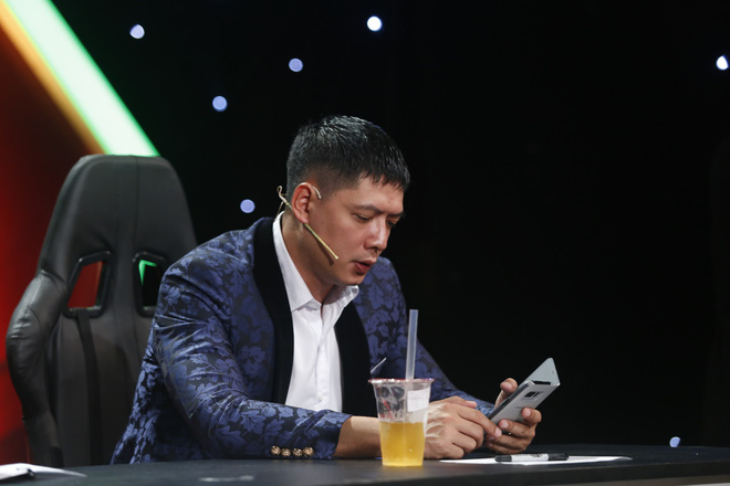 het ngu gat binh minh lai om cat tuong xoay vong khieu vu