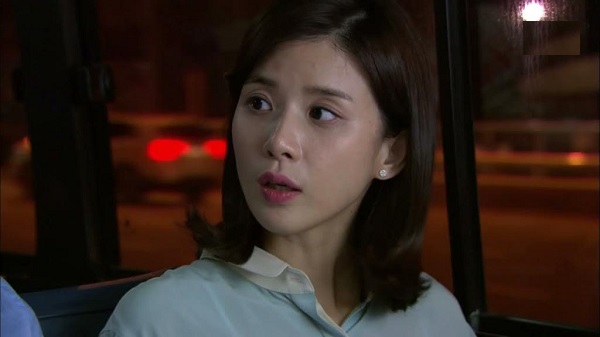 nghe nhung loi con gai rieng cua chong noi voi me de nuoc mat toi cu the chay dai