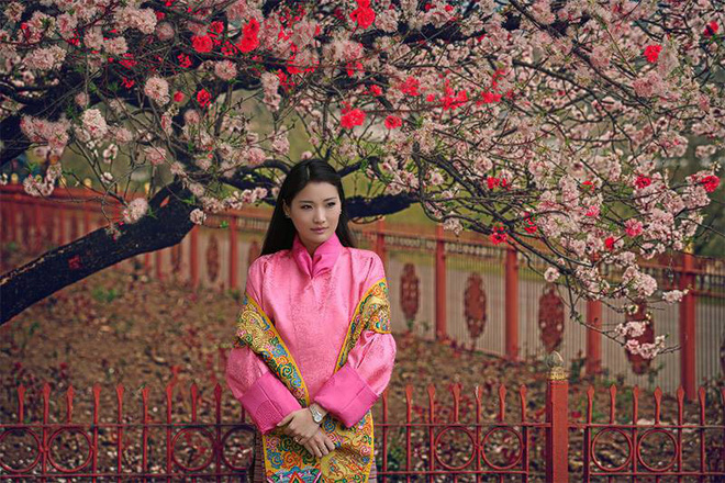 chuyen tinh dep nhu mong cua hoang hau tre nhat the gioi 7 tuoi da duoc quoc vuong cau hon