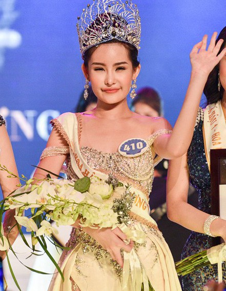 2 hoa hau bi cu dan mang la o nem da nhieu nhat nam 2017