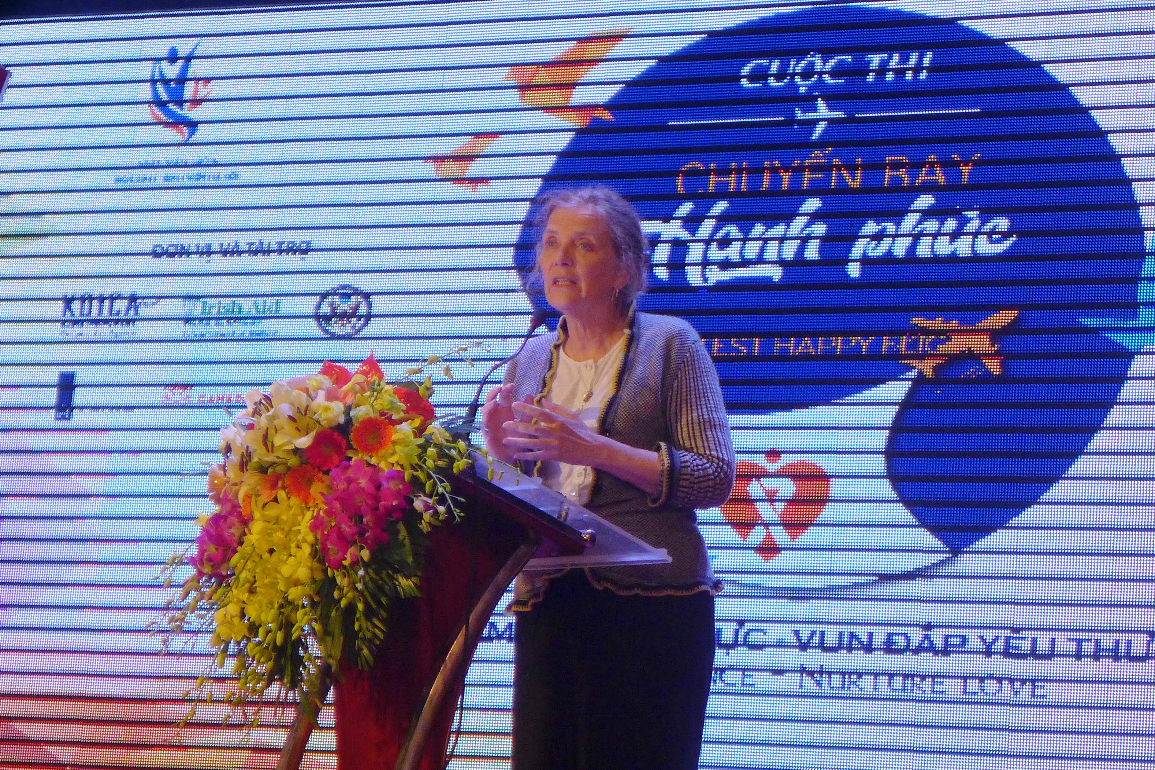 chuye n bay ha nh phu c cung xay dung mot xa hoi khong bao luc khong im lang va khong con so hai cho phu nu tre em gai