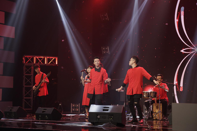 luat thi nghiet nga 6 ban nhac bi loai ta i the band du da duoc huan luyen vien chon