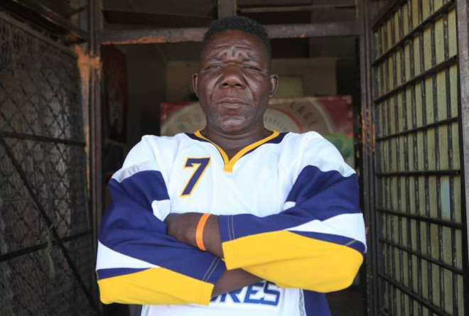 gap anh william masvinu nguoi dan ong tu hao dang quang ngoi vi xau nhat zimbabwe suot 4 nam rong