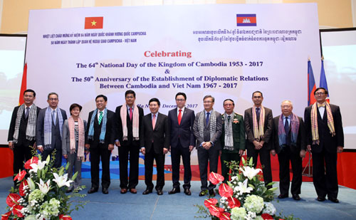 quan he viet nam campuchia mang lai loi ich thiet thuc cho nhan dan hai nuoc