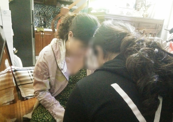 dua bo di chua benh be gai 13 tuoi bi nhan vien giu xe cuong hiep ngay tai mot benh vien o sai gon