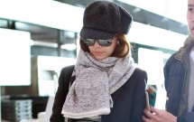 sau nhieu on ao lam tam nhu lai deo nhan cuoi xuat hien o san bay