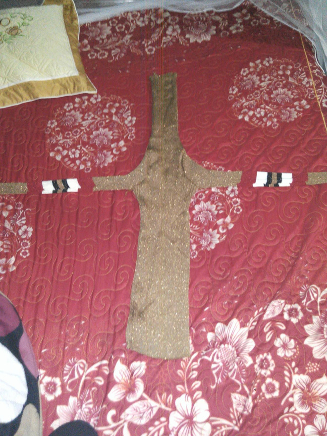 mua ao khoac ve tang vo moi cuoi nam thanh nien chet dung khi nhan duoc chiec ao len danh chohuou cao co