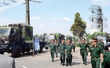 neu vn xuat khau vu khi chon dong tien va cach thuc thanh toan nao