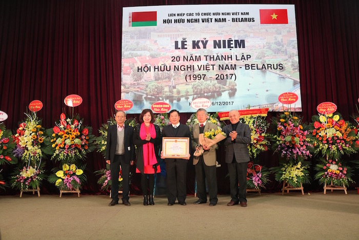 hoi huu nghi viet nam belarus 20 nam no luc vun dap tinh huu nghi