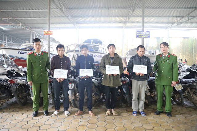 ha tinh gia lam benh nhan 2 anh em ruot trom hang chuc xe may o benh vien