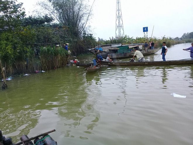 hue phat hien thi the be gai 4 tuoi duoi song sau 1 ngay mat tich