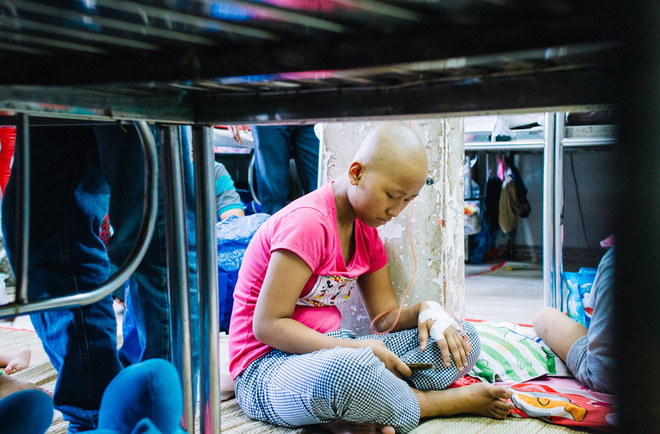 chuye n ve ba c xe om hon 10 nam o va y nuoi con ga i va du a cha u ung thu o sa i go n