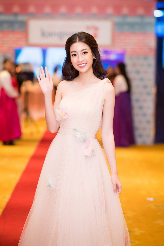 hoa hau my linh dep mong manh nhu nang lo lem du troi ha noi lanh cat da