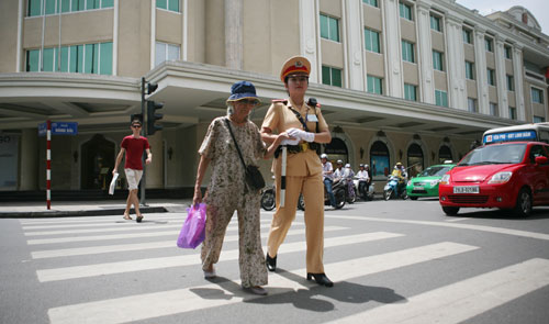 ha noi chuyen bien trong trat tu van minh do thi