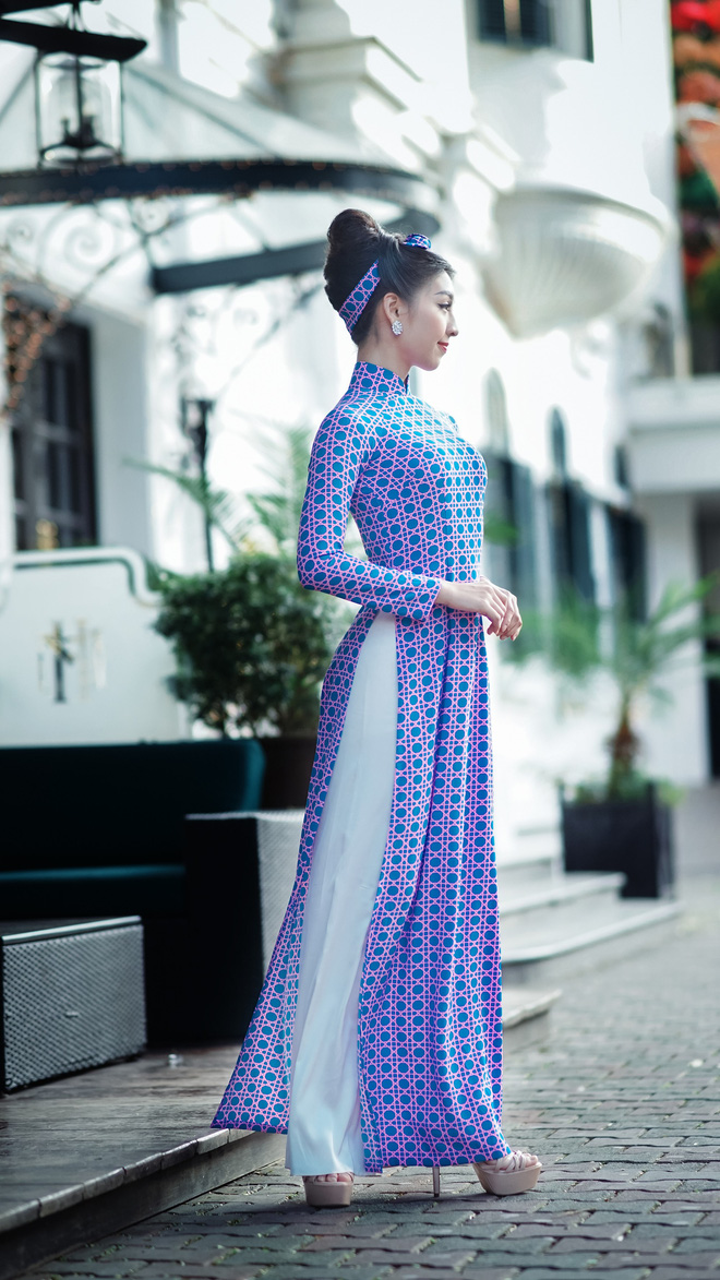 nguoi dep hoa hau hoan vu vn le thanh tu tu khong he co mot e kip nao ho tro