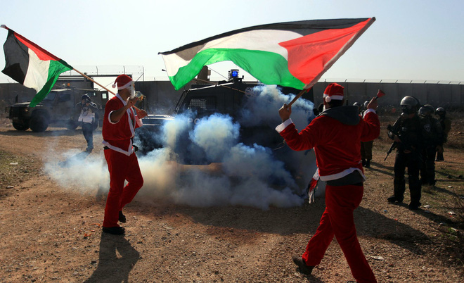 giang sinh khoi lua nguoi palestine va quan doi israel lao vao nhau giua noi chua ra doi