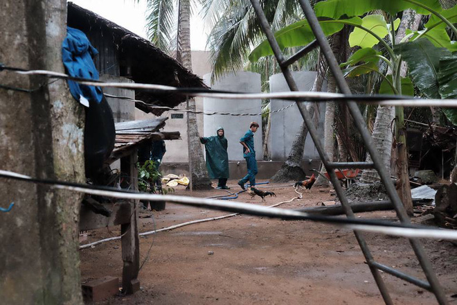 bao tembin ben tre bat dau mua lon nhieu nguoi bo len thanh pho tranh bao