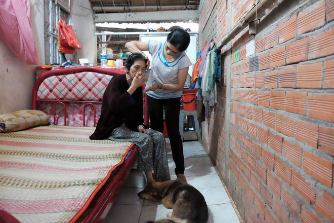 bao tembin ben tre bat dau mua lon nhieu nguoi bo len thanh pho tranh bao