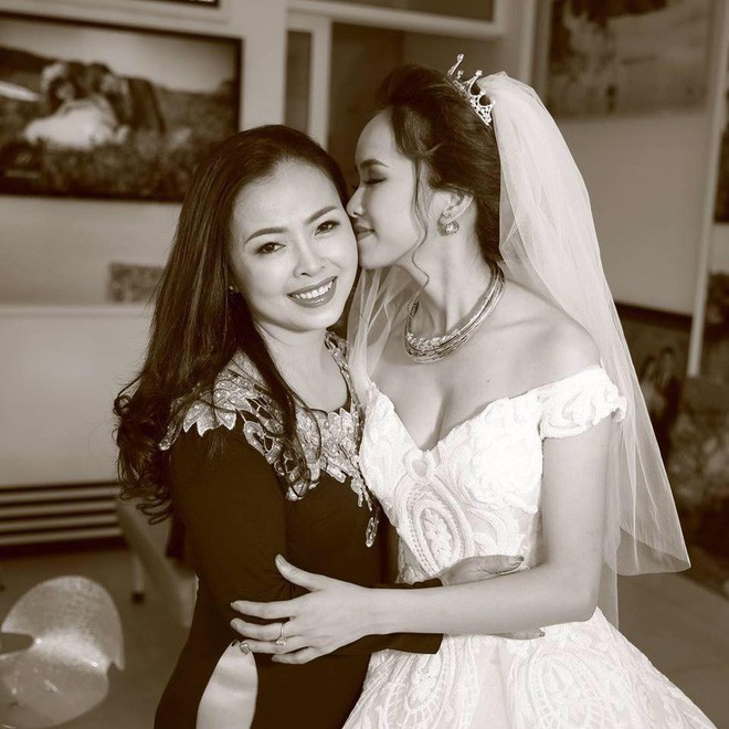 nhung ba me bong noi ran ran tren mang xa hoi trong nam 2017 vi tre dep khong kem gi con gai