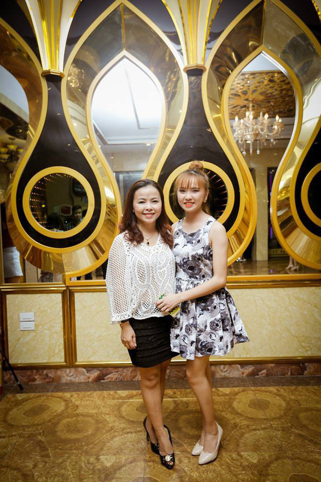 nhung ba me bong noi ran ran tren mang xa hoi trong nam 2017 vi tre dep khong kem gi con gai