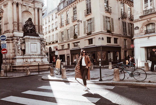 cuoc song cua nguoi dep nhan ai dau tien trong lich su hoa hau viet nam