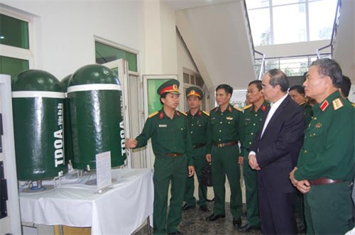 de vu khi viet nam xuat khau thang lon tren thi truong the gioi can lam gi