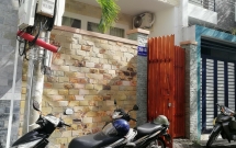 loi khai cua nguoi chong sat hai vo roi tam rua toi cong an dau thu nghi ngo vo co nguoi khac